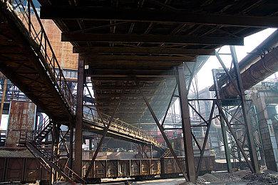 《第一狂战士：卡赞》游戏预告片展示凶残BOSS